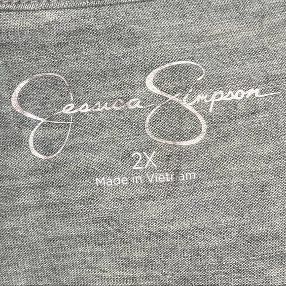Jessica Simpson Coud shoulder 3/4 Sleeves Graphic Top Sz 2X - Picture 5 of 5